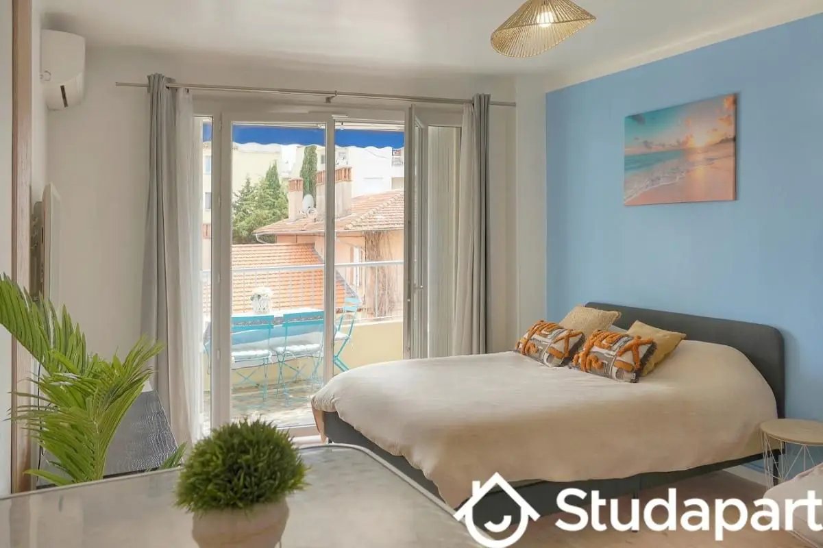 Appartement à louer, 30m², Antibes