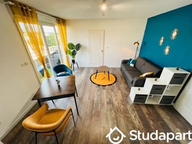 Appartement à louer, 28m², Miramas