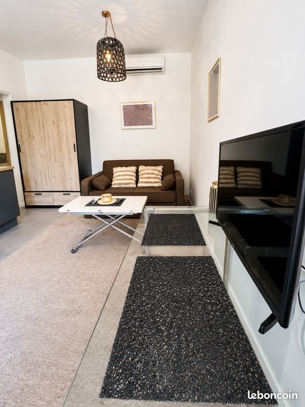 Appartement à louer, 23m², Grasse