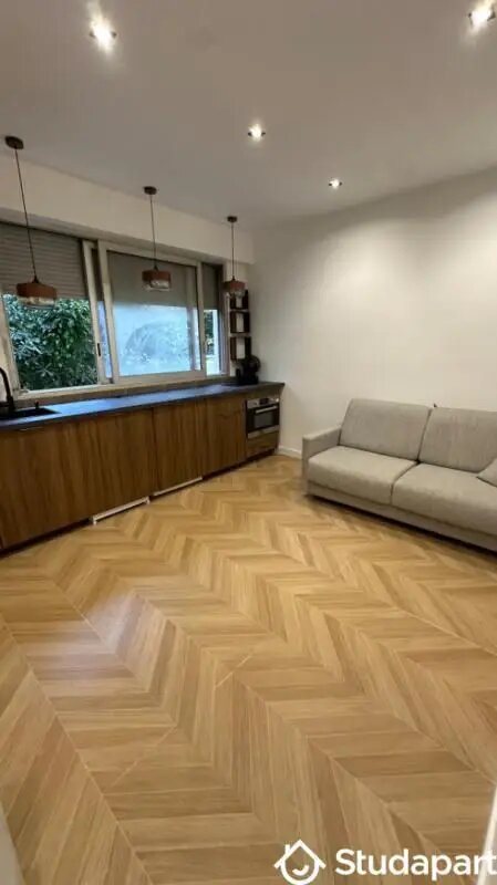 Appartement à louer, 17m², Marseille 8ème