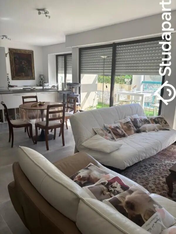 Appartement à louer, 78m², Antibes