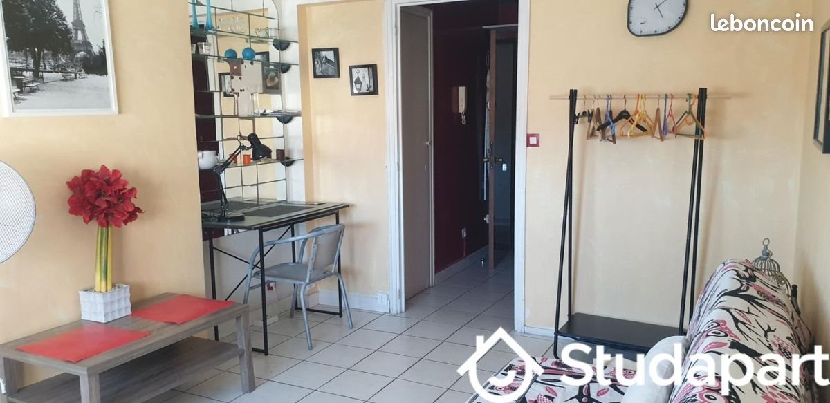 Appartement à louer, 25m², Vallauris