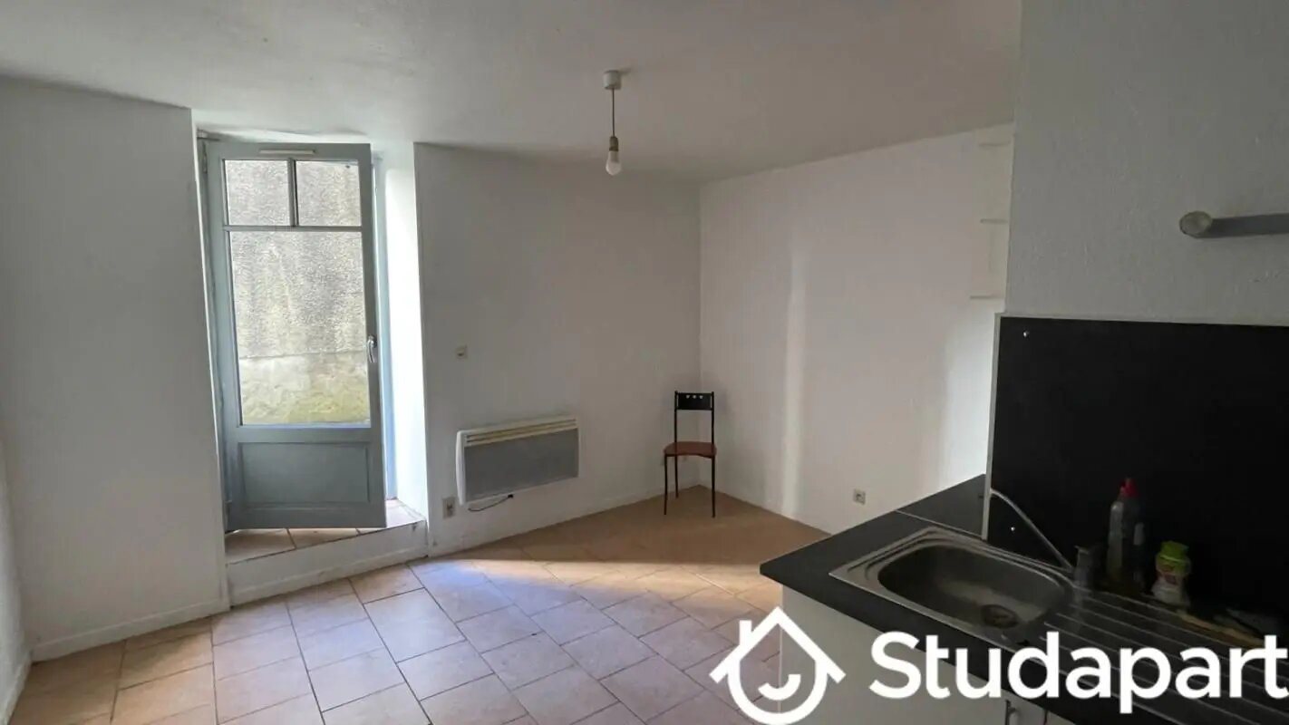 Appartement à louer, 29m², Carcassonne