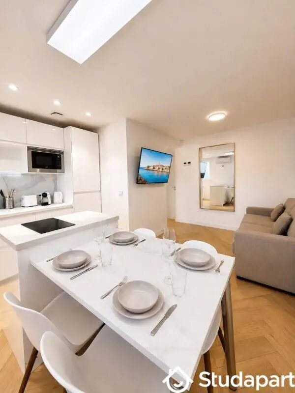 Appartement à louer, 38m², Antibes