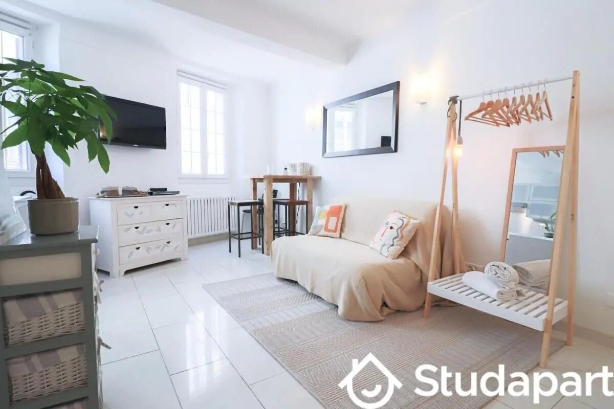 Appartement à louer, 30m², Antibes