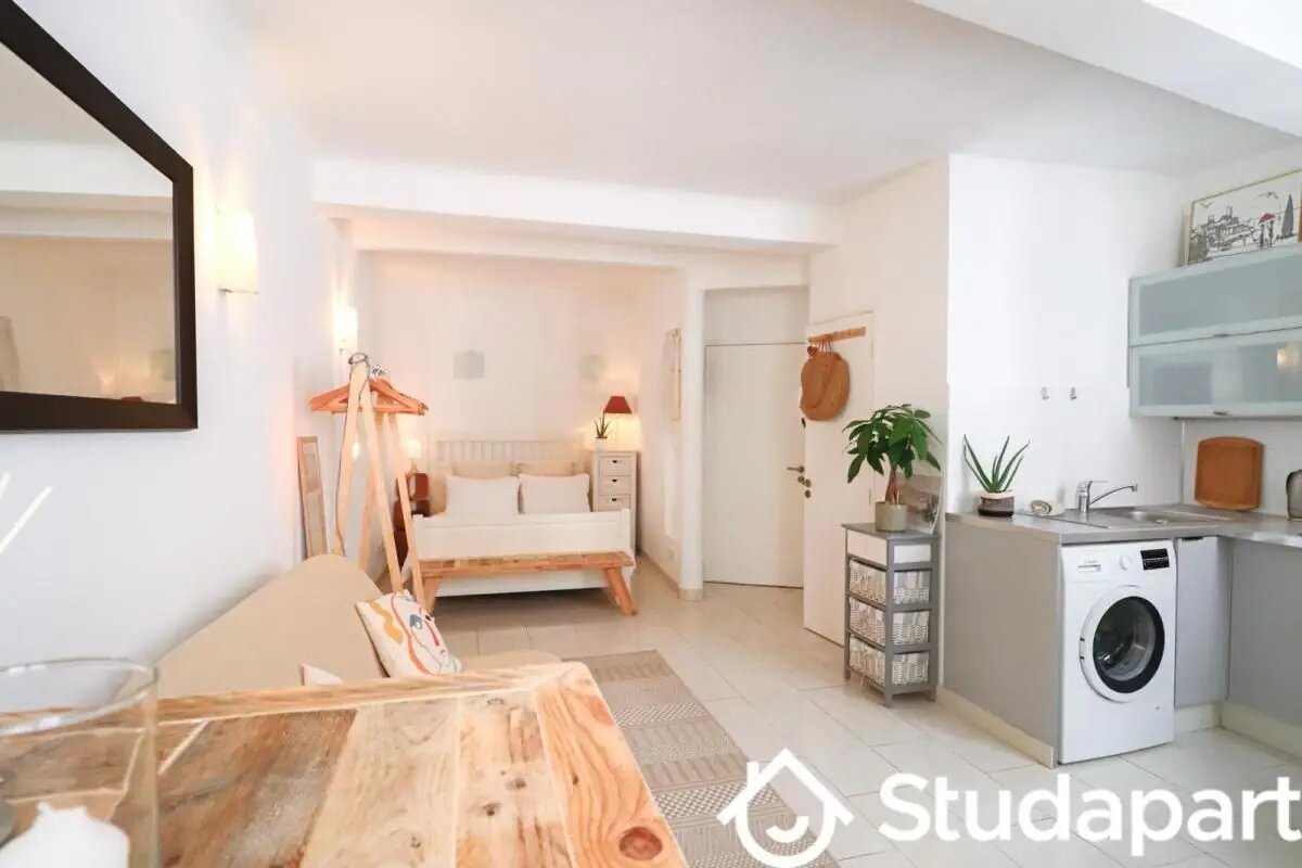 Appartement à louer, 30m², Antibes