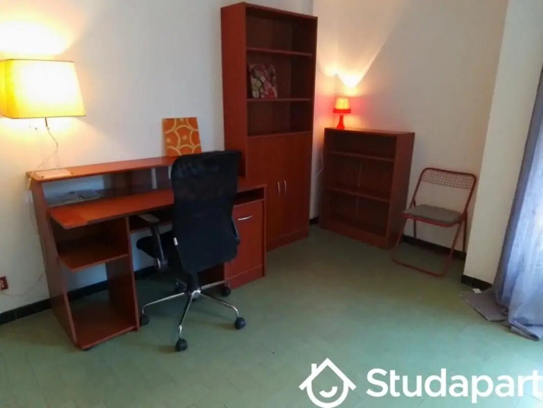Appartement à louer, 26m², Marseille 5ème