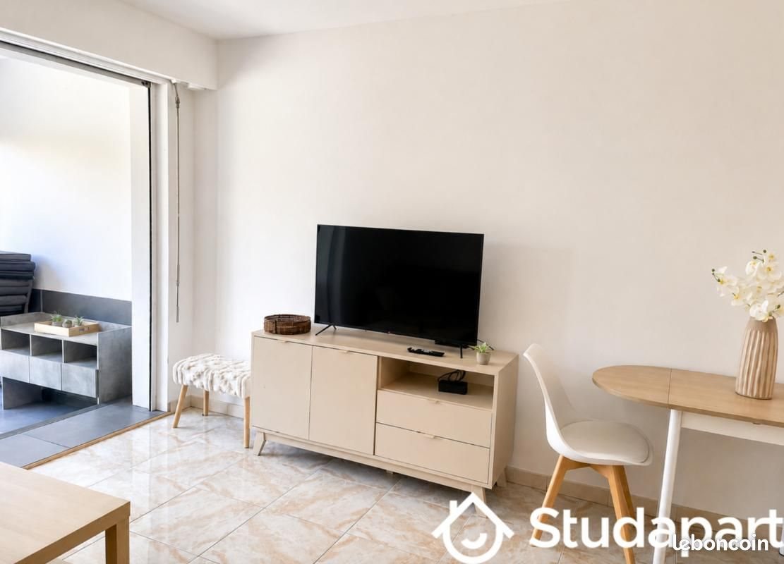 Appartement à louer, 35m², Antibes