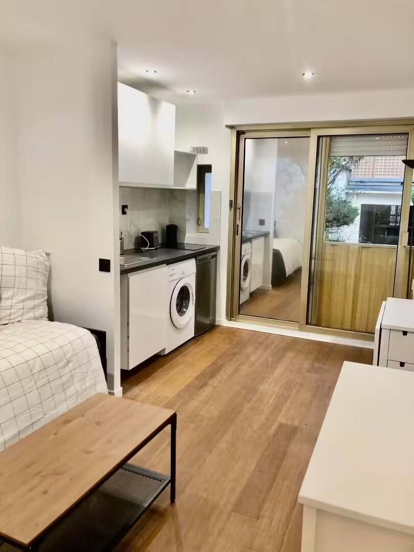 Maison à louer, 18m², Paris 10ème