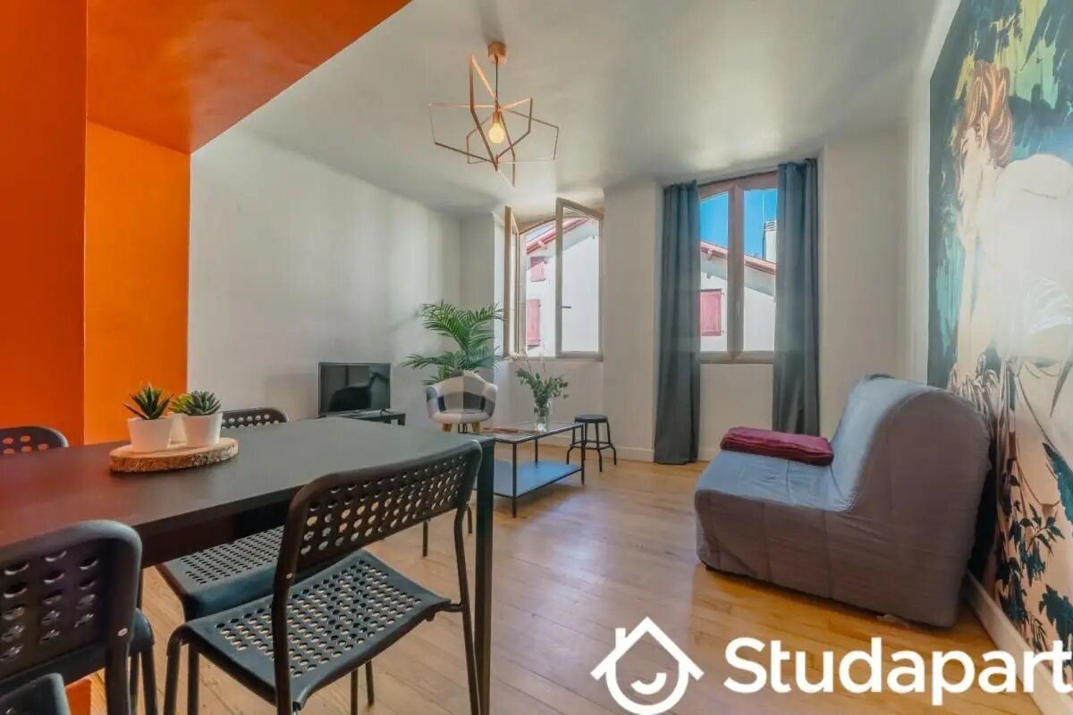 Appartement à louer, 55m², Bidache