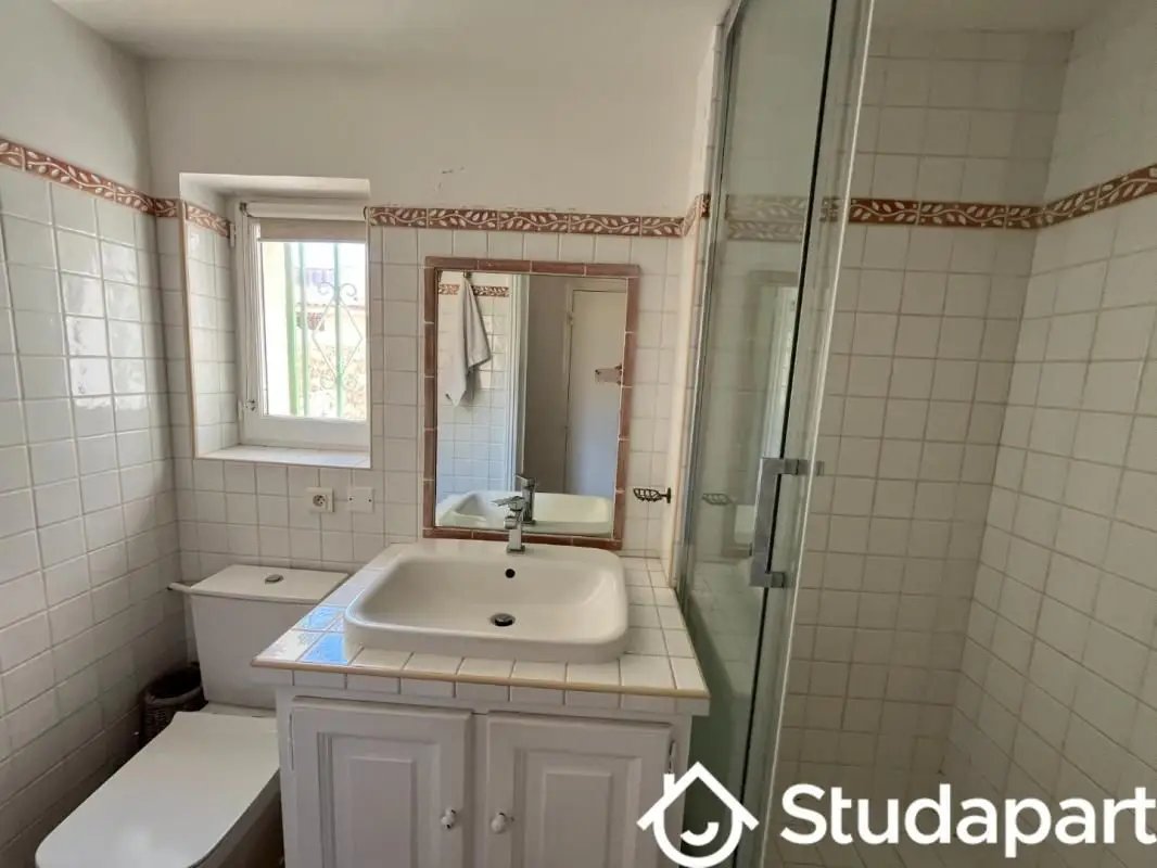 Appartement à louer, 42m², Antibes