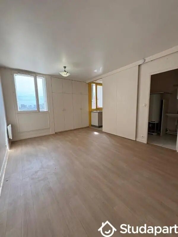 Appartement à louer, 28m², Evry