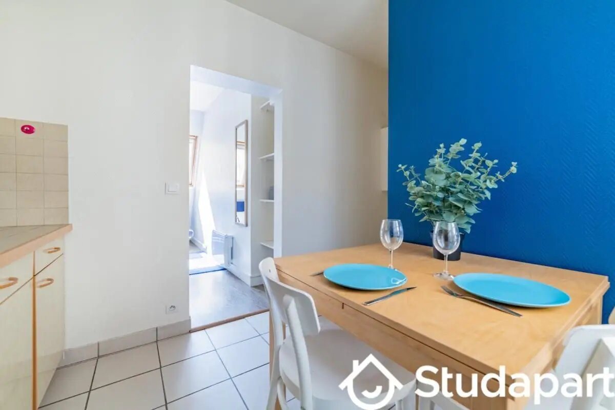 Appartement à louer, 17m², Paris 8ème