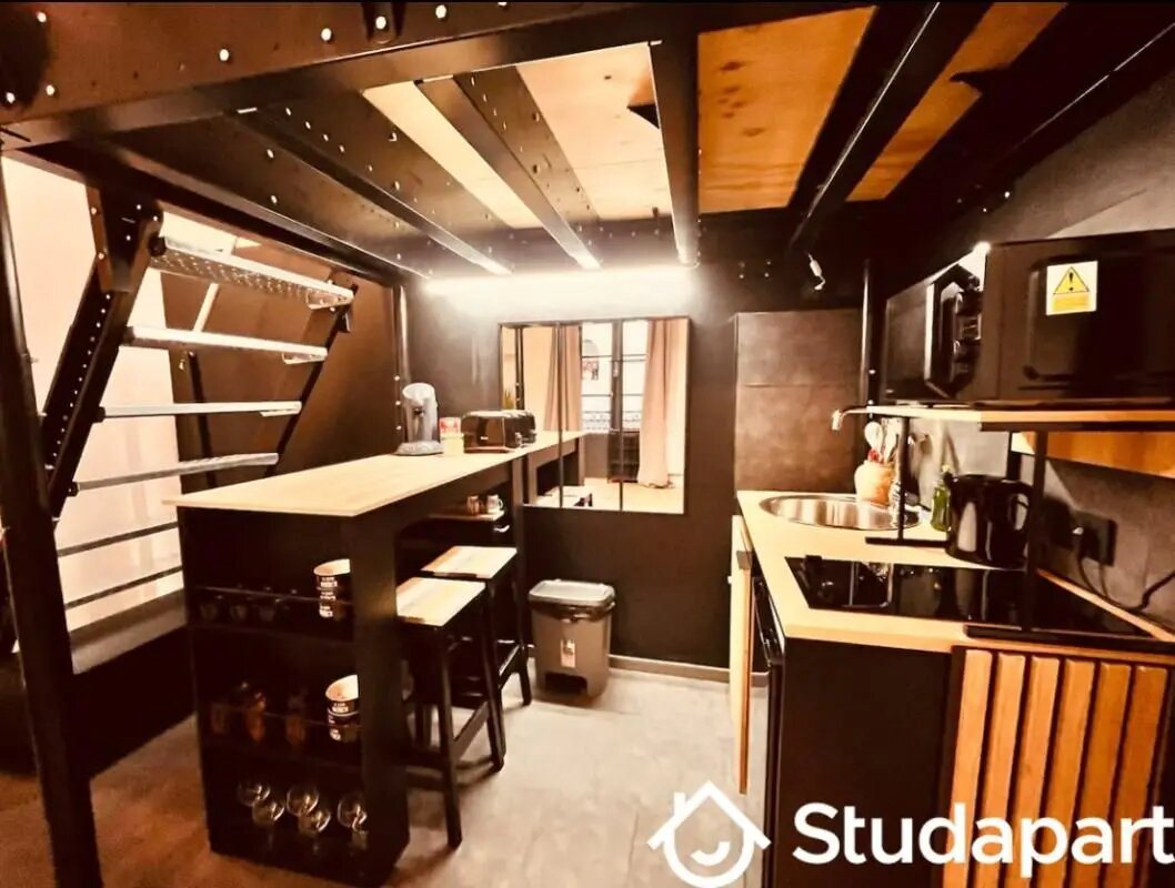 Appartement à louer, 23m², Nîmes