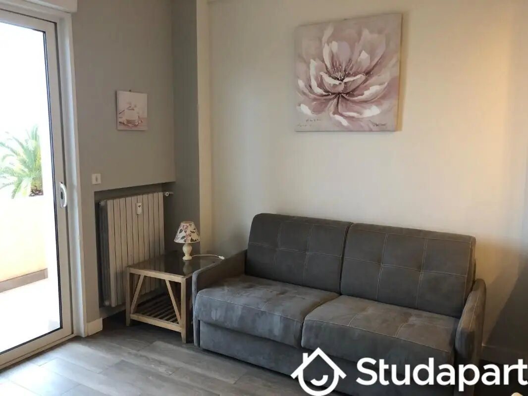 Appartement à louer, 25m², Vallauris