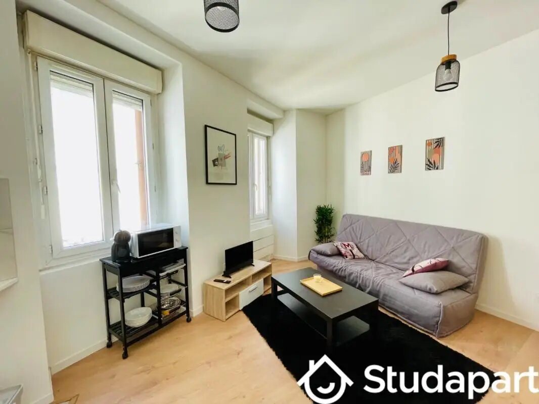 Appartement à louer, 21m², Nîmes