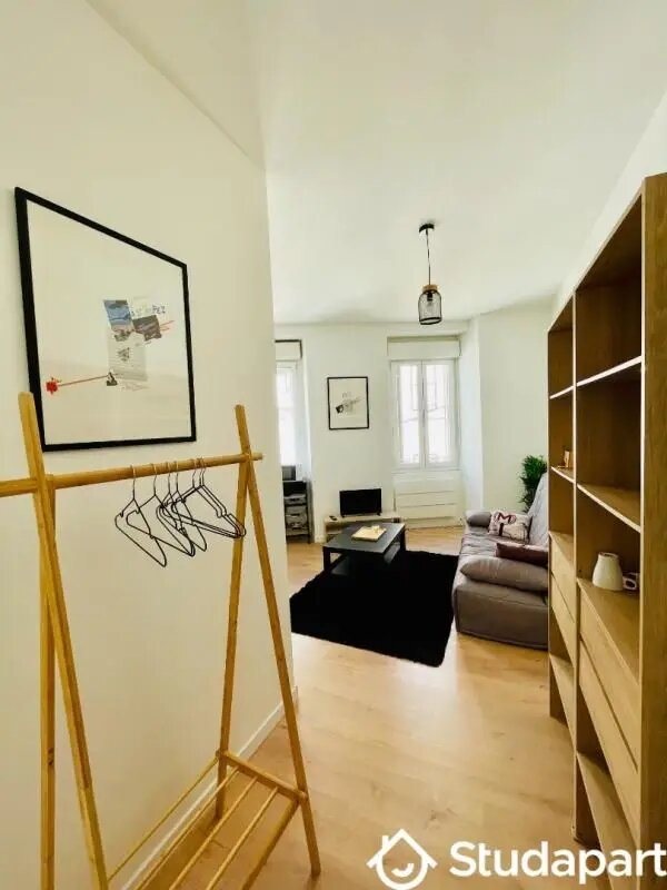 Appartement à louer, 21m², Nîmes