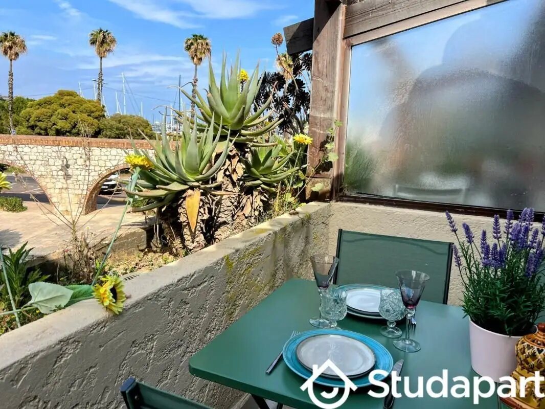 Appartement à louer, 25m², Antibes