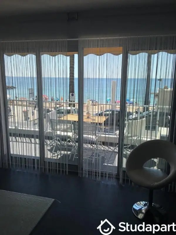 Appartement à louer, 45m², Antibes
