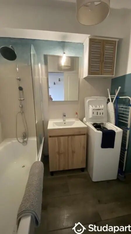 Appartement à louer, 30m², Nîmes