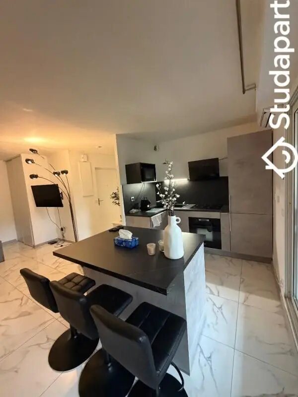 Maison à louer, 34m², Marseille 16ème