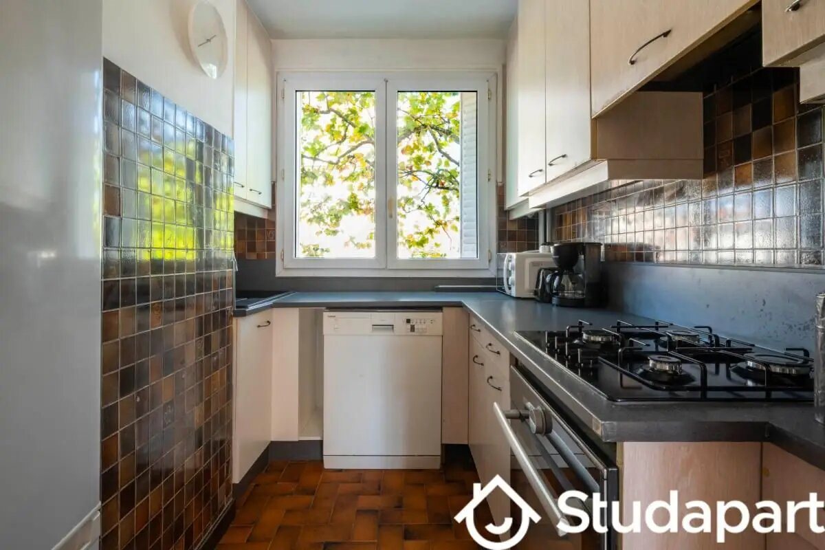 Appartement à louer, 68m², Courbevoie