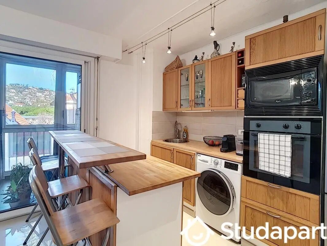 Appartement à louer, 25m², Vallauris