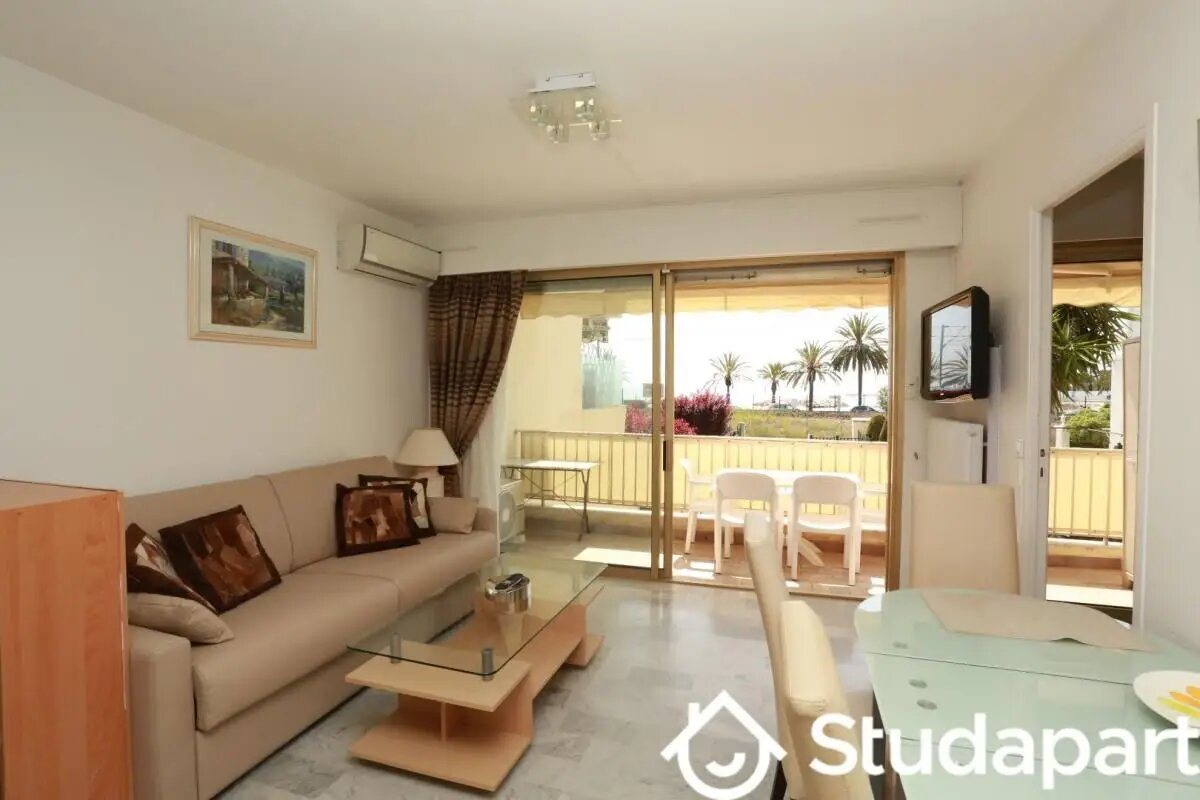 Appartement à louer, 40m², Vallauris