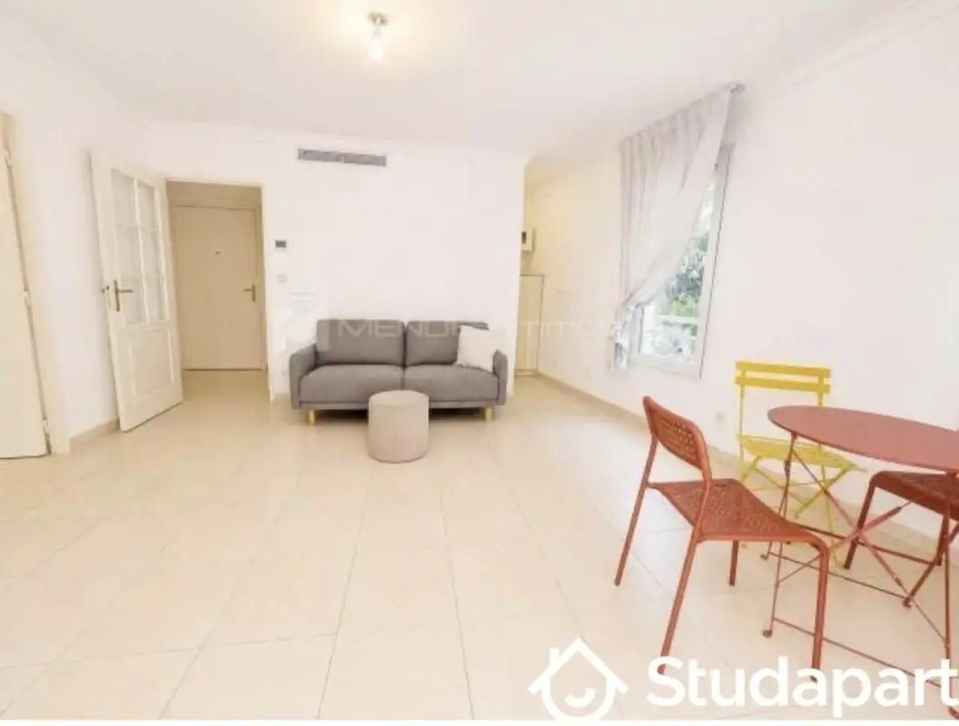 Appartement à louer, 36m², Beausoleil