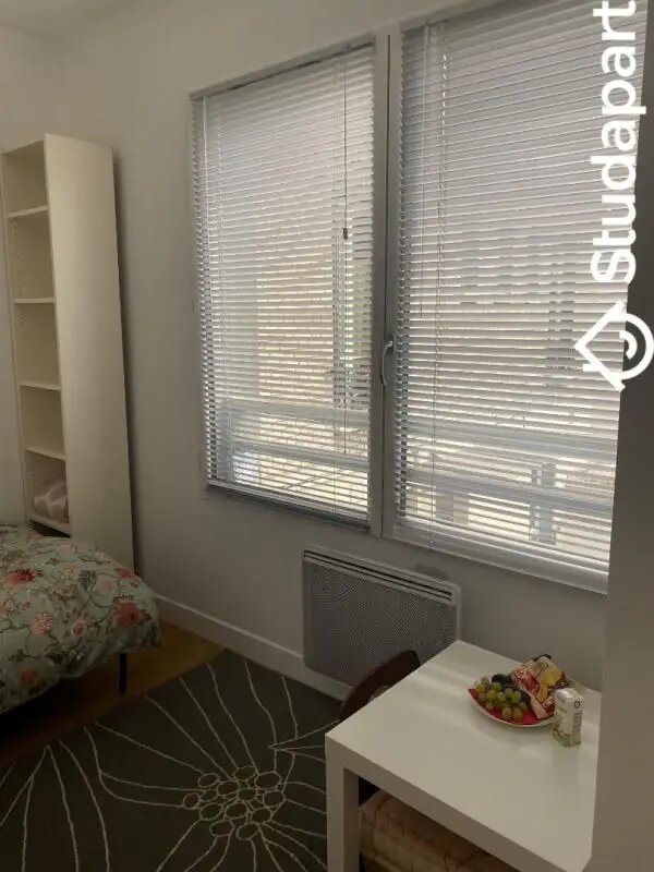 Appartement à louer, 22m², Suresnes