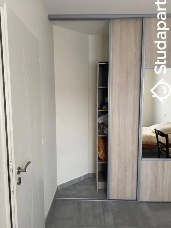 Appartement à louer, 80m², Pia
