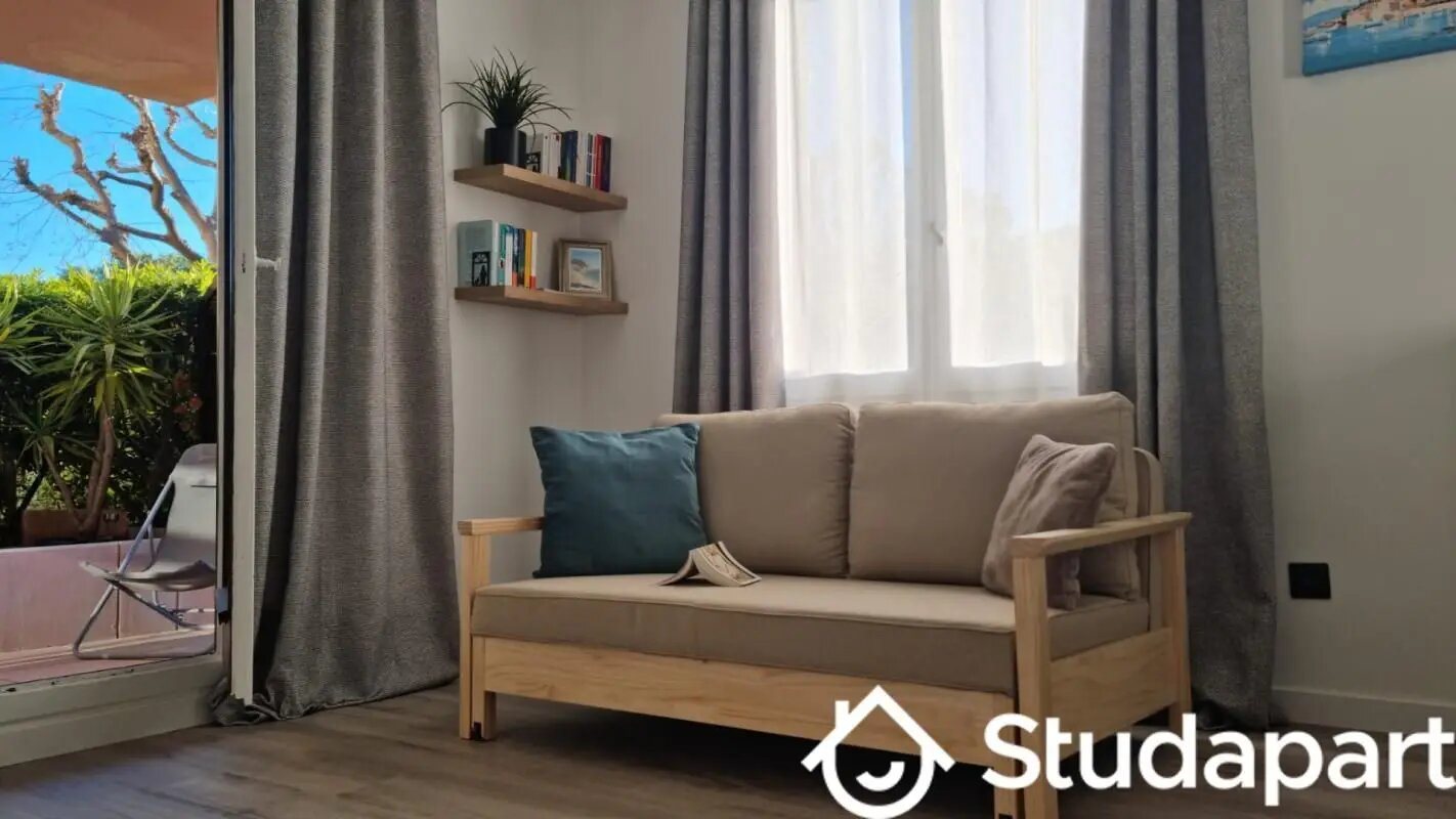 Appartement à louer, 32m², Carqueiranne