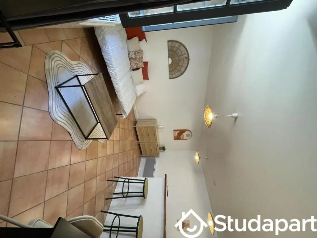 Appartement à louer, 27m², Nîmes