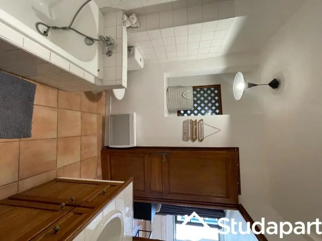 Appartement à louer, 27m², Nîmes