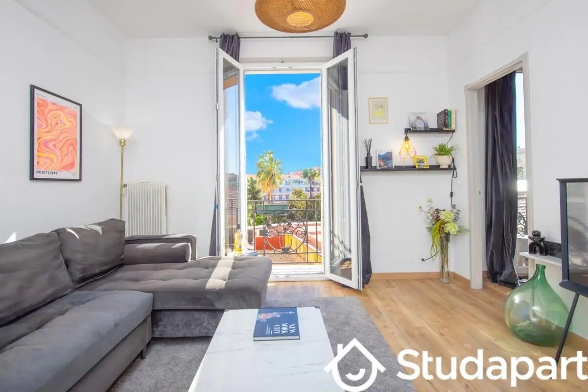 Appartement à louer, 40m², Menton