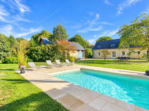 Maison 12 pièces 306 m² · à Angers · 306 m² · 799 999 €