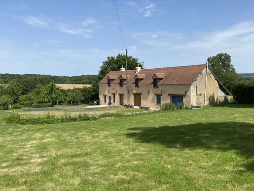 Maison 8 pièces 155 m² · à Tourouvre au Perche · 155 m² · 199 000 €