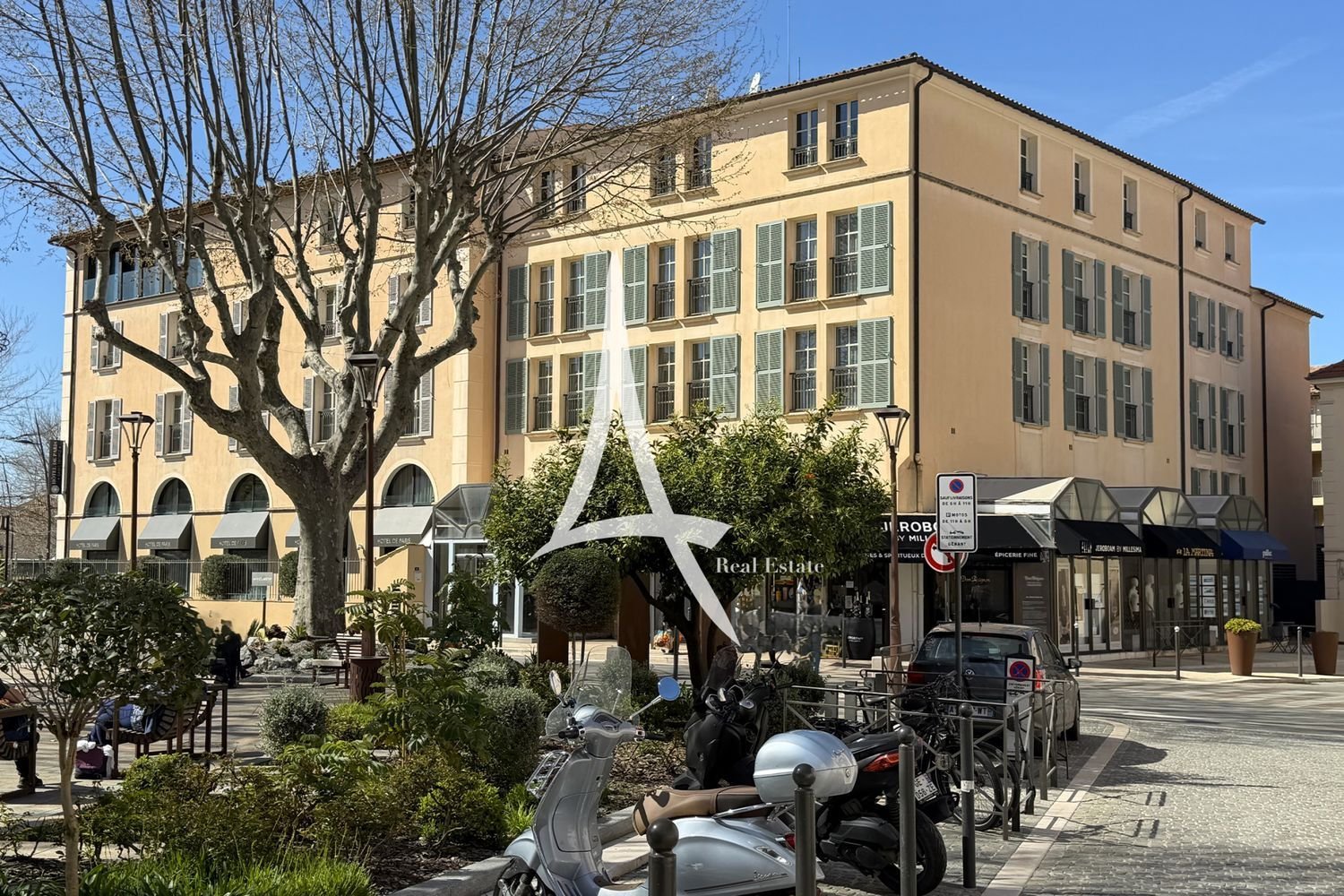 Maison à vendre, 380m², Saint-Tropez