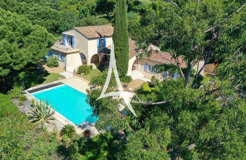Maison à vendre, 200m², La Croix-Valmer