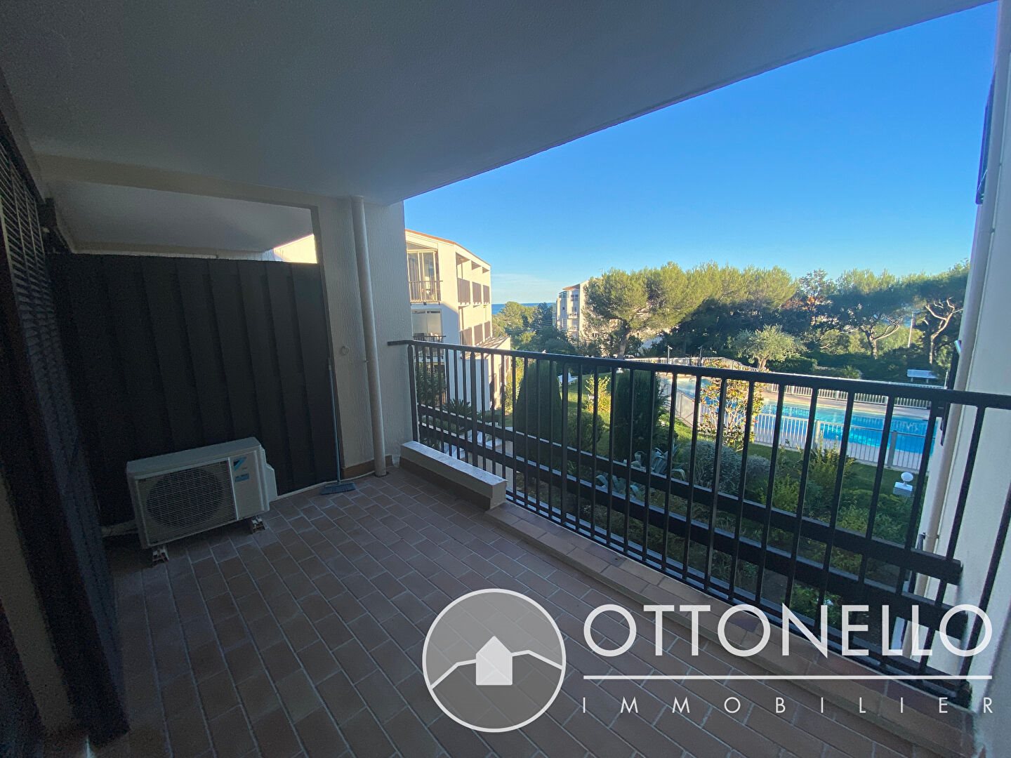 Appartement à louer, 47m², Fréjus