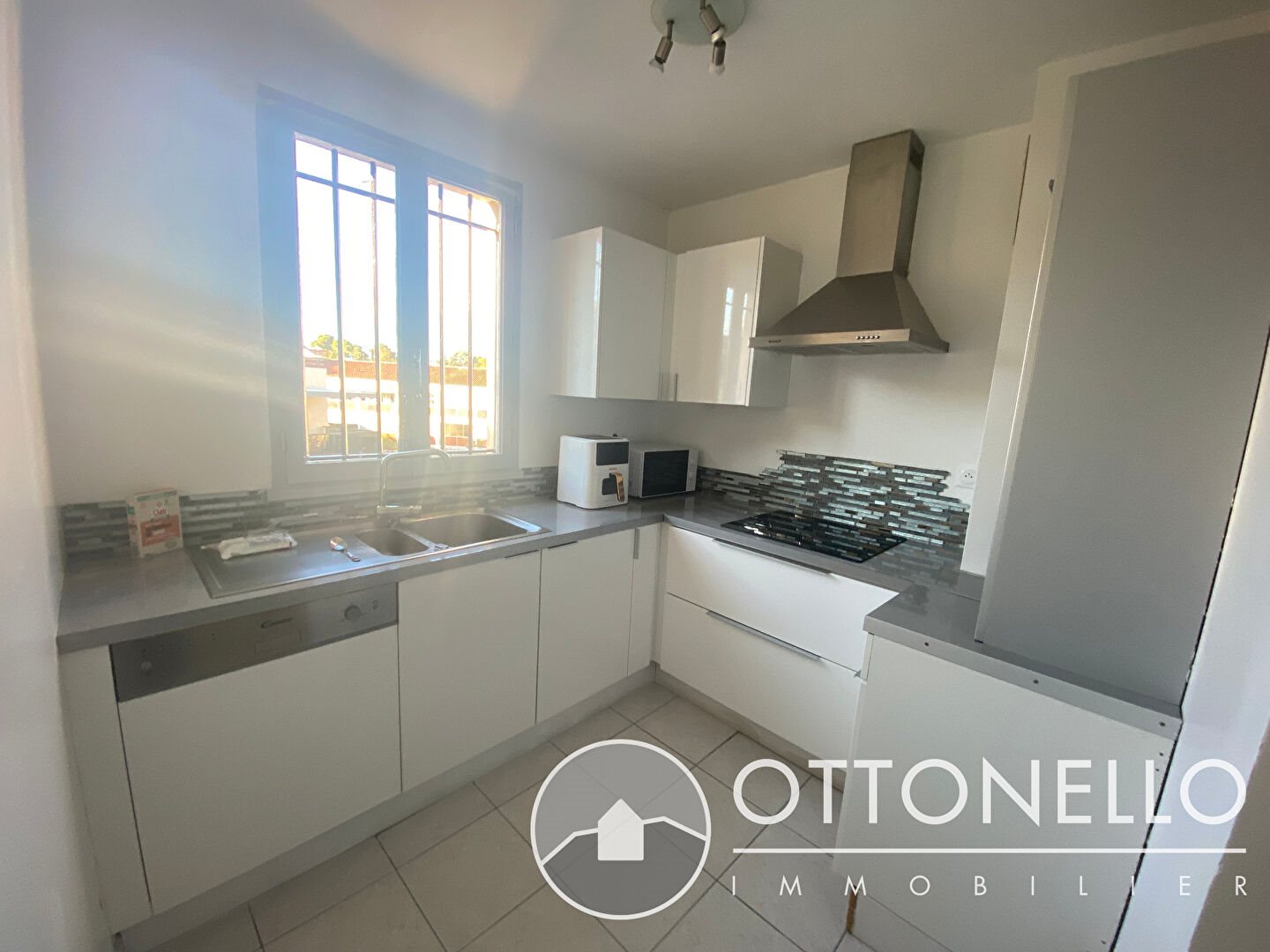 Appartement à louer, 47m², Fréjus