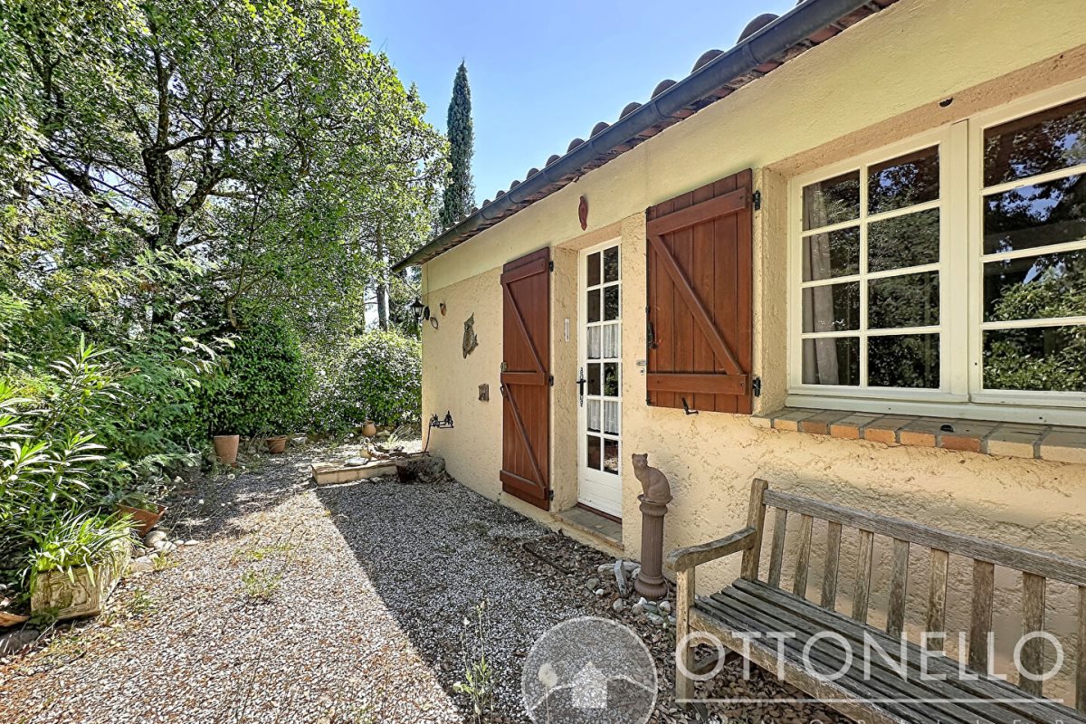 Maison à vendre, 38m², Roquebrune-sur-Argens
