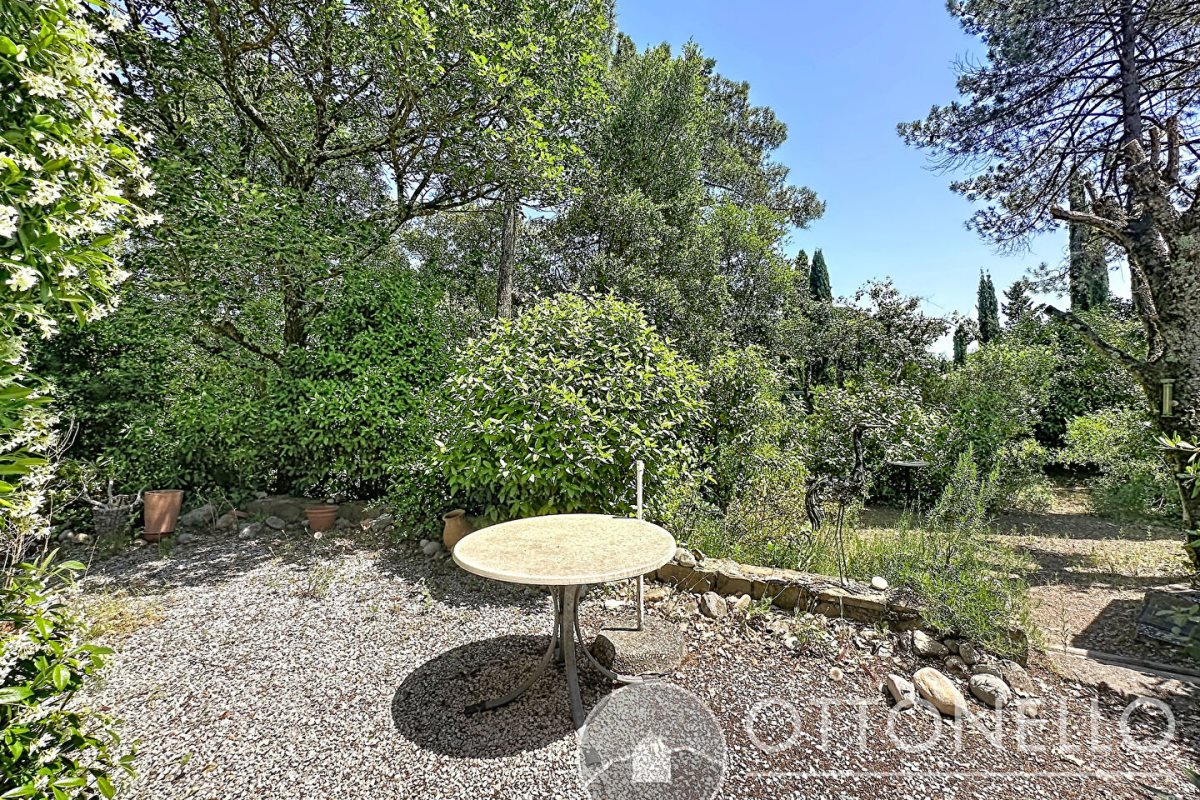 Maison à vendre, 38m², Roquebrune-sur-Argens