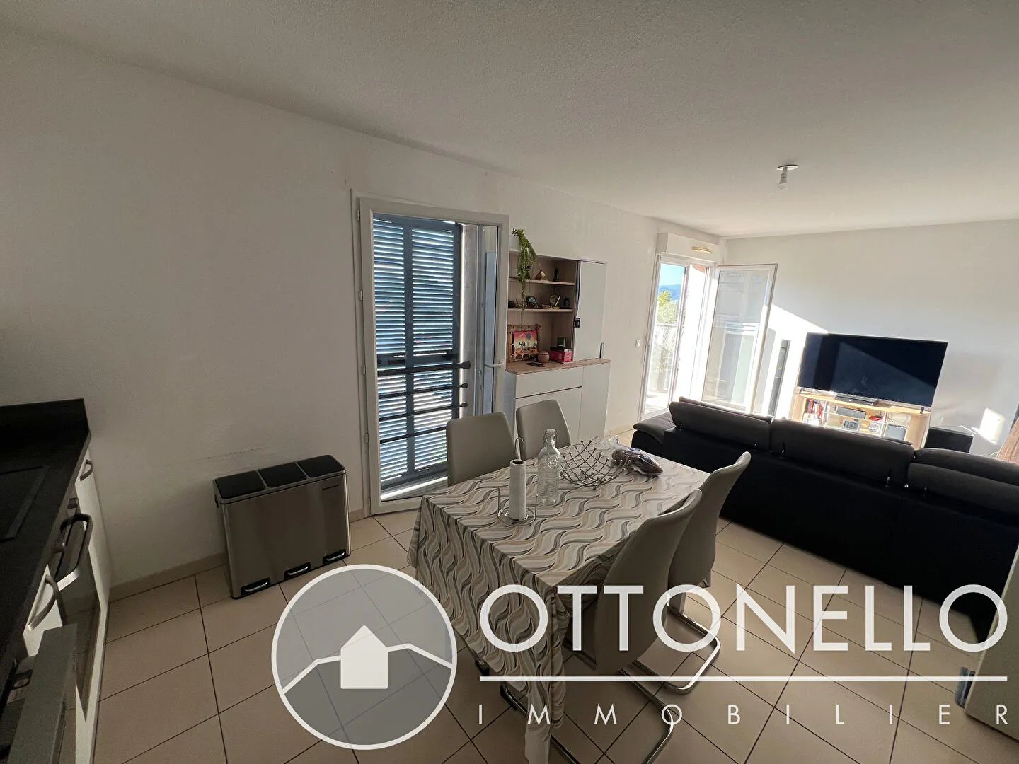 Appartement à louer, 57m², Roquebrune-sur-Argens