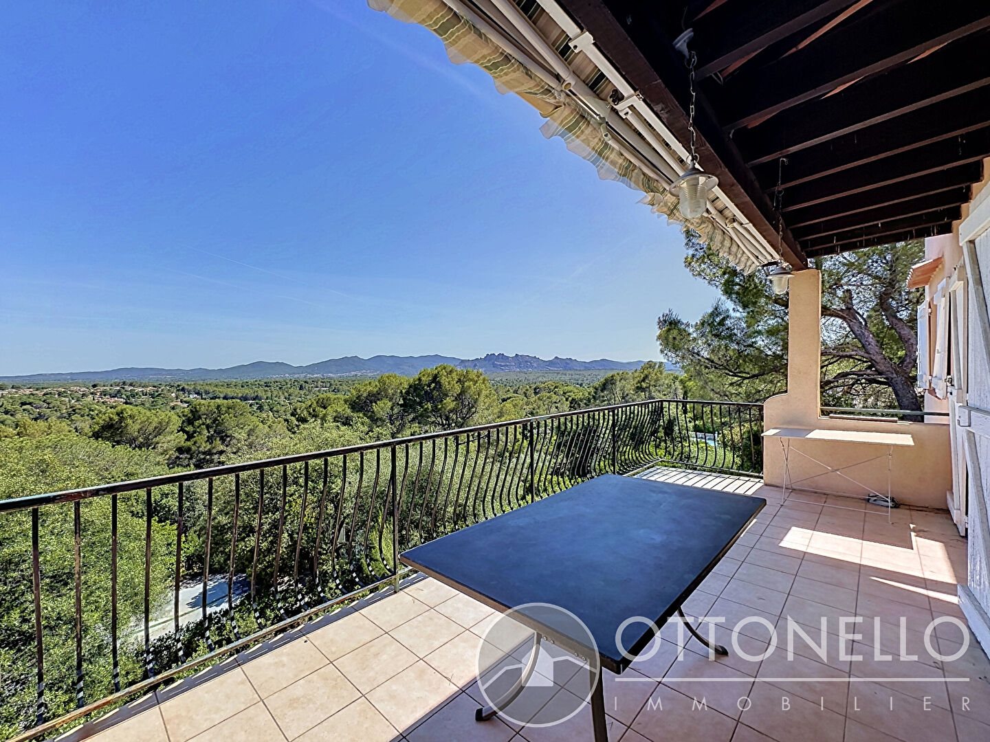 Maison à vendre, 97m², Roquebrune-sur-Argens