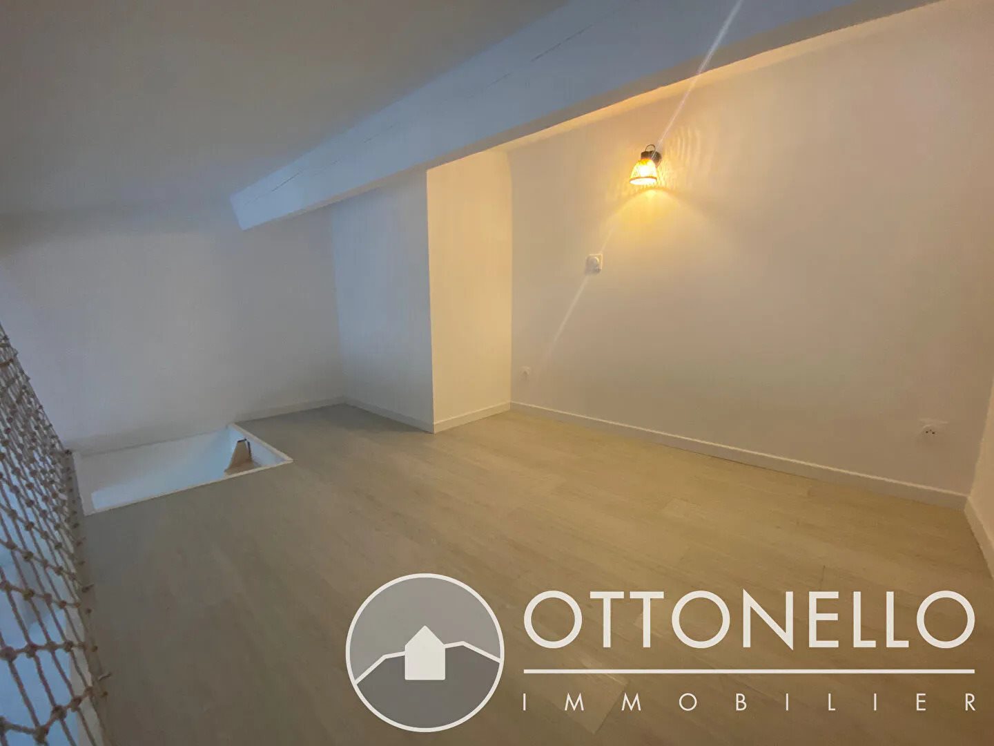 Appartement à louer, 21m², Roquebrune-sur-Argens