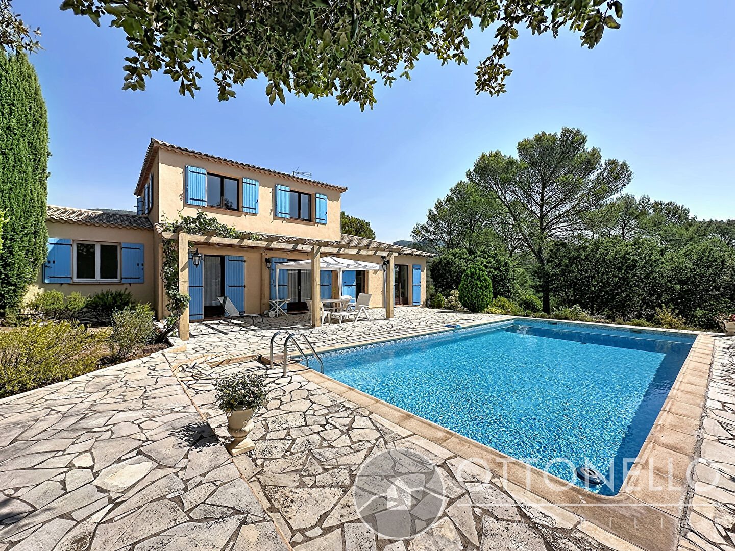 Maison à vendre, 122m², Roquebrune-sur-Argens