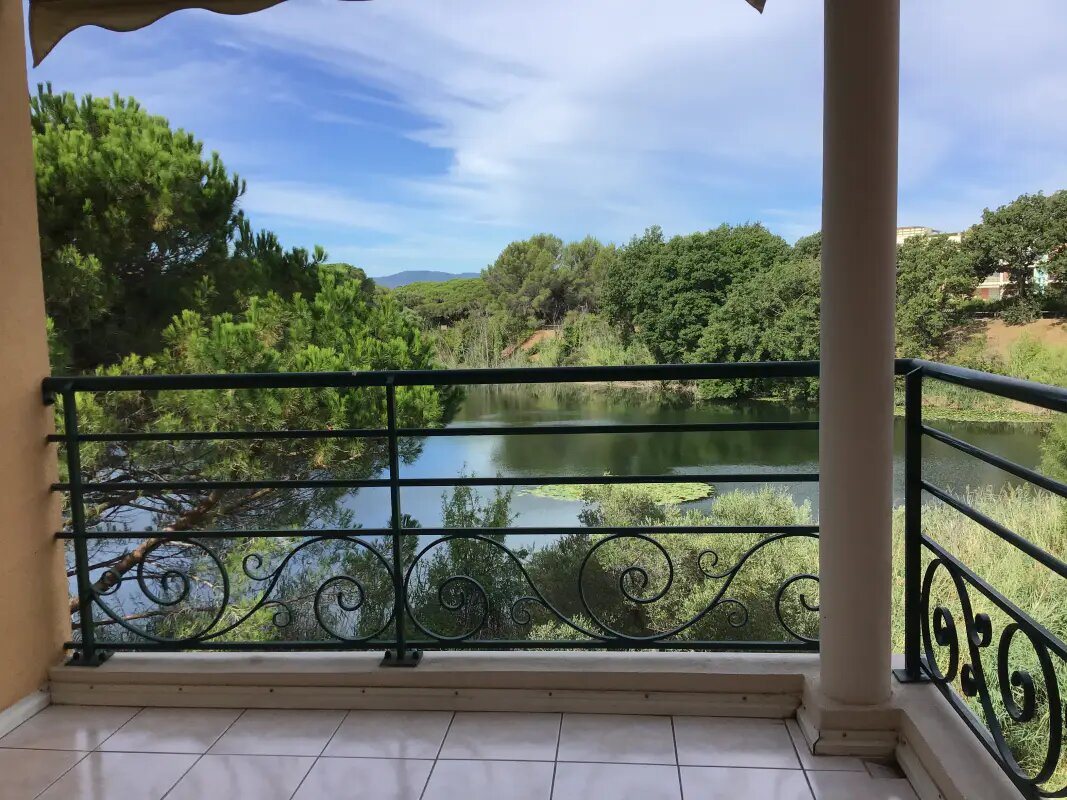 Appartement à louer, 35m², Fréjus
