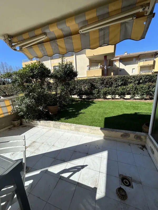 Appartement à louer, 28m², Fréjus