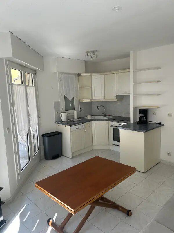Appartement à louer, 28m², Fréjus